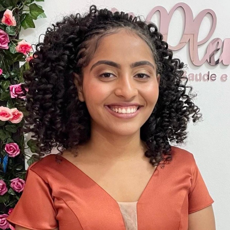 Júlia Emanuelle Meneses Silva